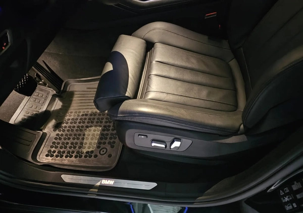 BMW X6 cena 325000 przebieg: 41200, rok produkcji 2021 z Ostrołęka małe 211